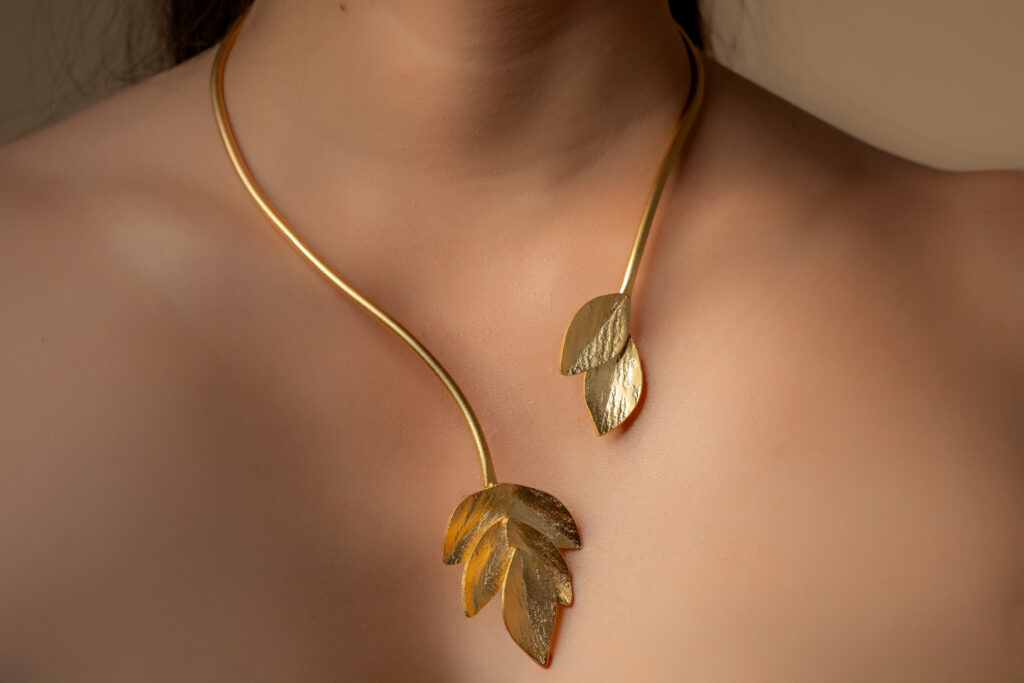 Flora Choker