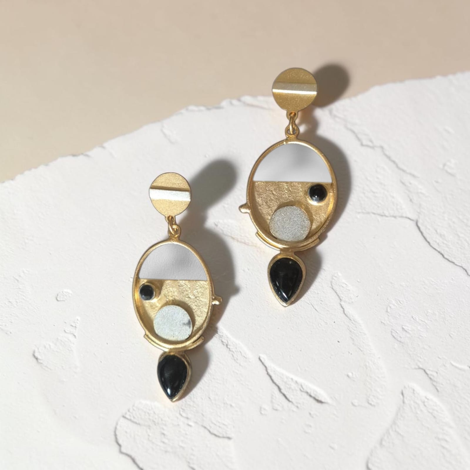 Black Modern Orbit Earrings - Image 2