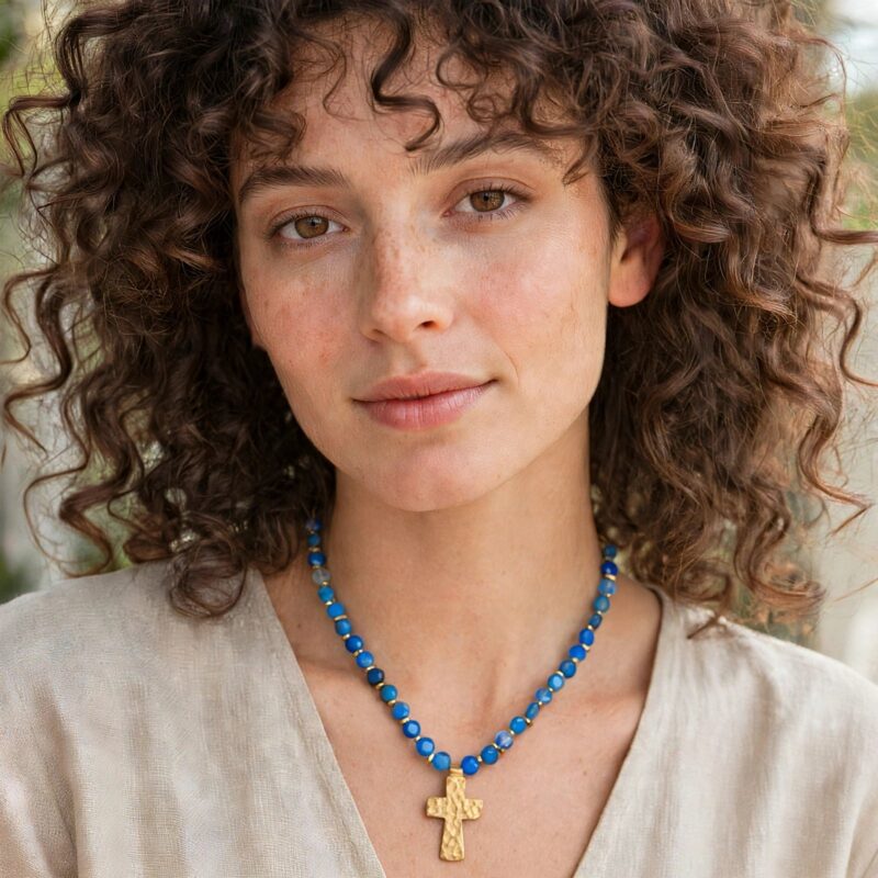 Moka Cross - Shades of blue stones